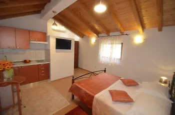**** Hotel Kuzma Rooms Split Chorvatsko